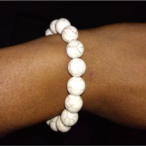 White turquoise stone bracelet